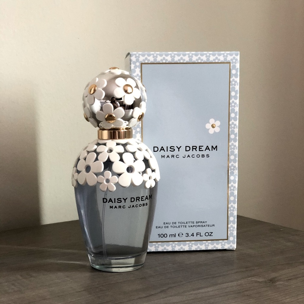 Brand New Marc Jacobs Daisy Dream Perfume